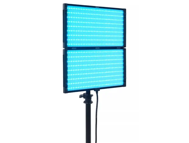 Nanlite PavoSlim 240C cyan